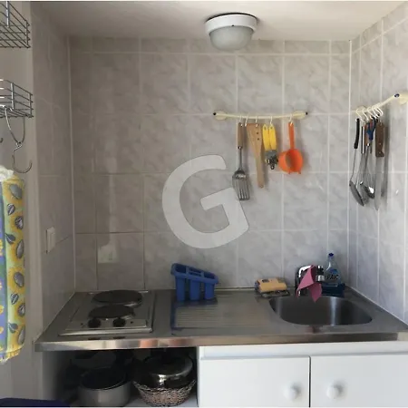 Ideal Au Centre-ville De La Tranche-sur-mer, A 80m De La Plage, Avec Balcon Et Apercu - Fr-1-357-240 La Tranche-sur-Mer